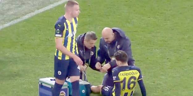 Fenerbahçe'de derbide sol bek kim olacak?