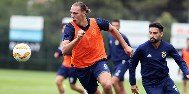 Fenerbahçe'de Dinamo Zagreb mesaisi başladı