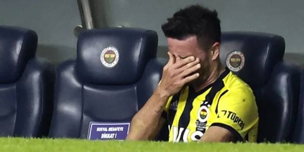 Fenerbahçe'de 'Gökhan Gönül' için flaş karar!