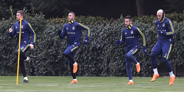 Fenerbahçe’de hazırlıklar sürüyor
