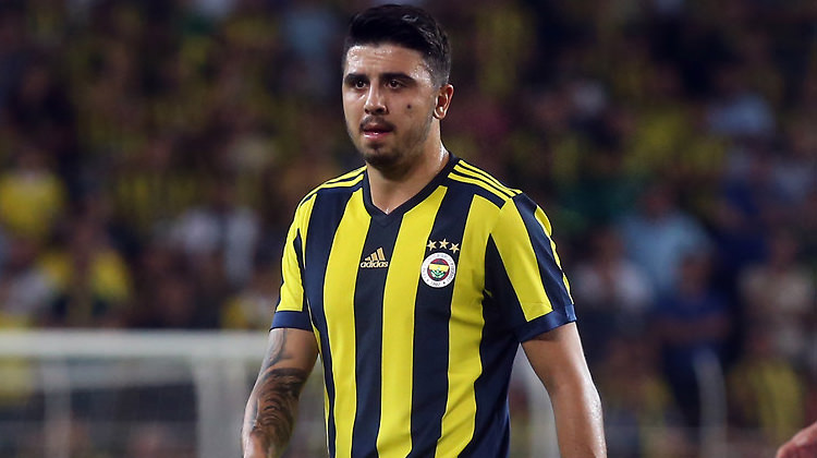 Fenerbahçe'de Ozan Tufan yol ayrımına geldi