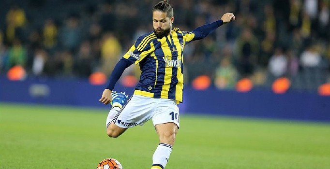 Fenerbahçe'de Ribas, Alex'i arattı