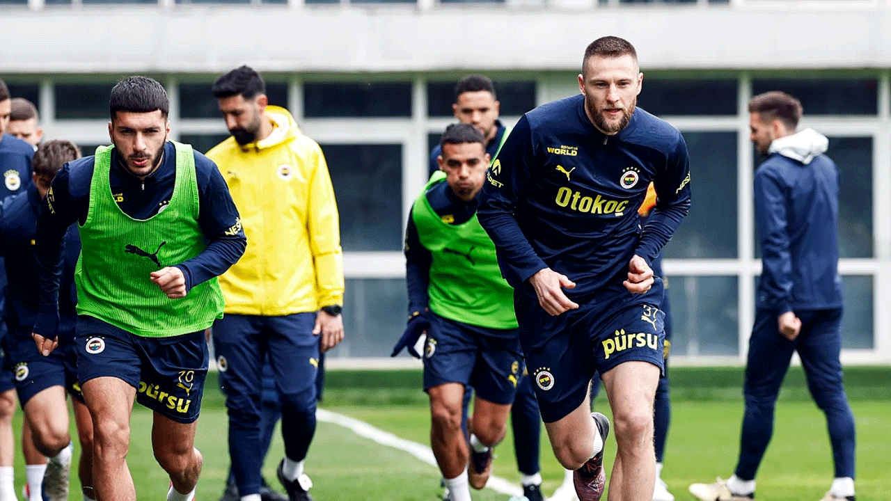 Fenerbahçe’de Sivasspor mesaisi başladı! Gözler kritik deplasmanda