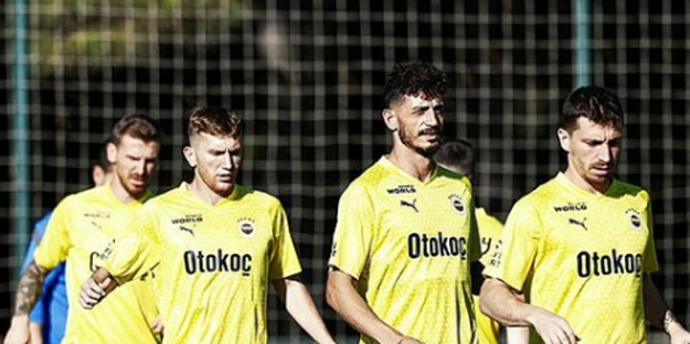 Fenerbahçe'de sürpriz ayrılık! İsmail Kartal biletini kesti