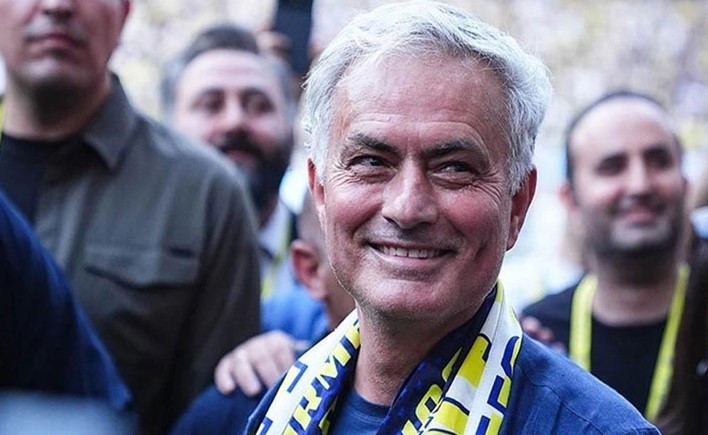 Fenerbahçe’de yaprak dökümü başladı! Mourinho'nun takımında onlara yer yok