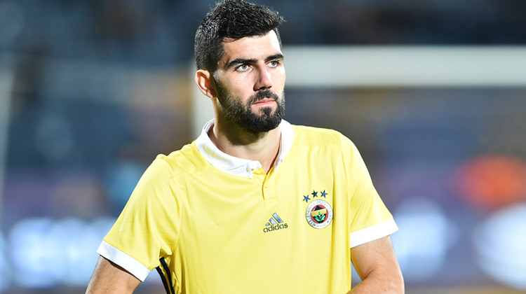 Fenerbahçe’de yaşanan stoper sıkıntısı bu hafta bitiyor