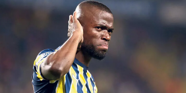 Fenerbahçe’de yeni maraton esas şimdi başlıyor! Sözleşmeler için herkes görüşme odasına…