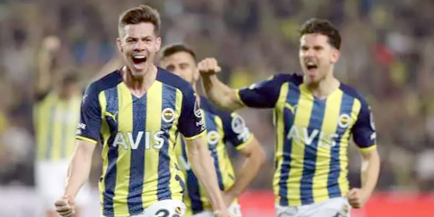 Fenerbahçe’de Zajc için dev teklif!