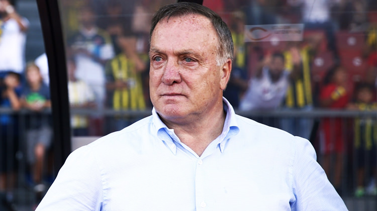 Fenerbahçe'den Advocaat'a süresiz kontrat