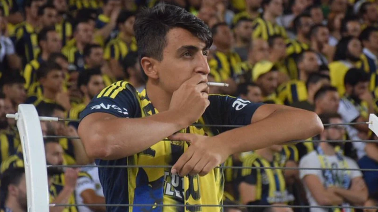 Fenerbahçe'den dünya rekoru! Üst üste beşinci kez lig ikincisi olarak bir rekora imza attı