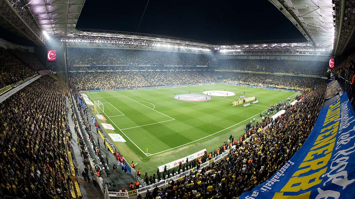 Fenerbahçe'den flaş bilet kararı! Başakşehir maçı o taraftarlara ücretsiz olacak