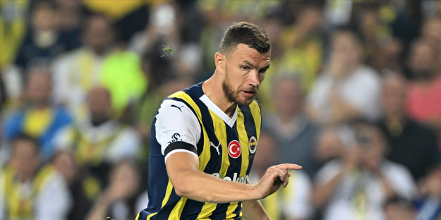 Fenerbahçe'den flaş "o futbolcu" kararı! Hiç kimse beklemiyordu! Apar topar bunu yapmalılar...