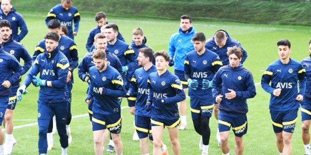 Fenerbahçe'den Galatasaray'a transfer çalımı! Yok artık: Görünce ne yapacağını şaşırdı!