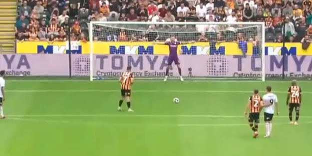 Fenerbahçe'den gitti, ilk golünü attı!