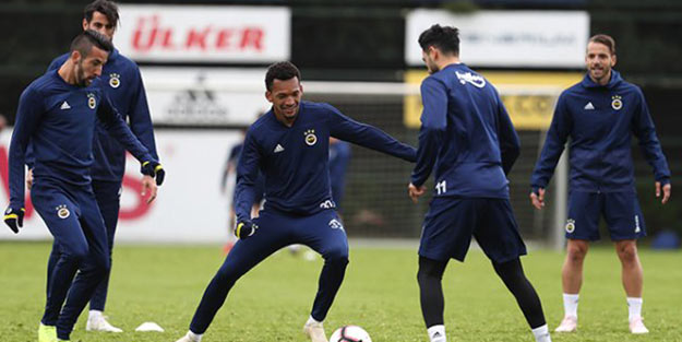 Fenerbahçe'de yaprak dökümü! İşte takımdan ayrılacak isimler