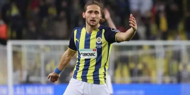 Fenerbahçeli Crespo: Bizi desteklemeye devam etsinler
