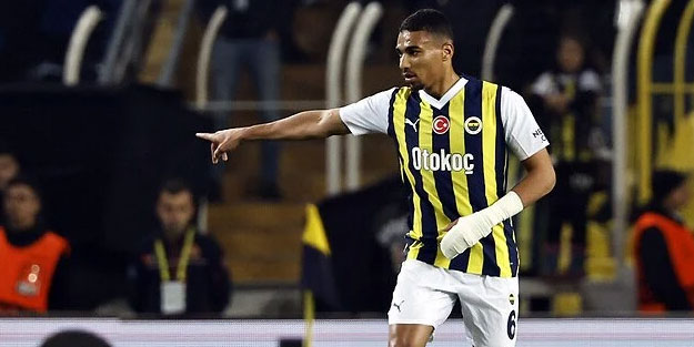 Fenerbahçeli Djiku, Türkiye'yi lekelemeye kalkan Fransız gazeteciyi rezil etti