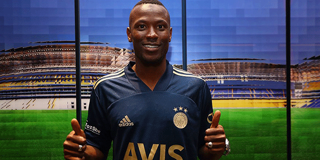 Fenerbahçeli Mame Thiam, Diyarbakır'da okul yeniletti