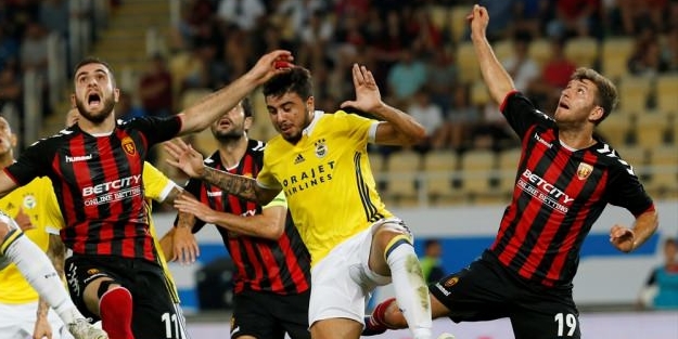 Fenerbahçeli taraftarlar isyanda! Ozan Tufan istenmiyor!