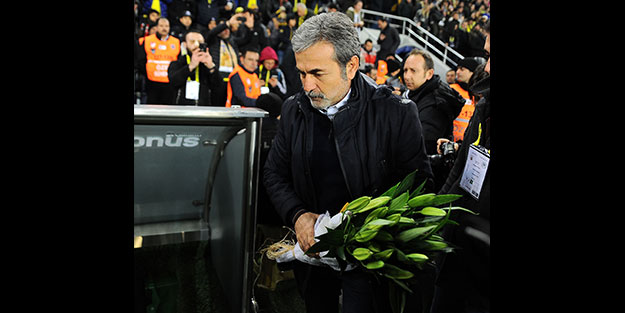 Kadıköy'de Aykut Kocaman'a jest