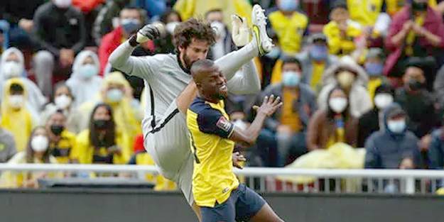 Fenerbahçeli Valencia dünya basınında!