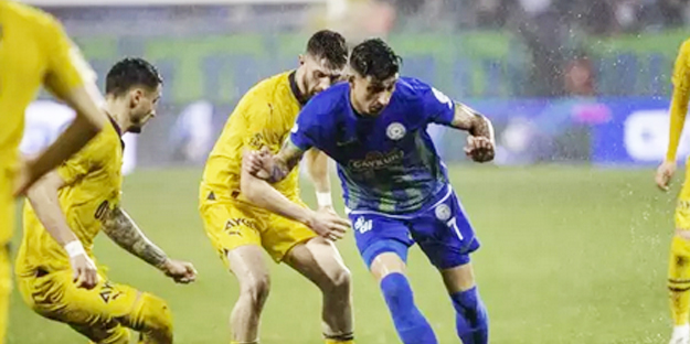 Fenerbahçeliler şaşkın da şaşkın! İsmail Kartal’ın oyun planı bir kez daha değişecek! Büyük sürpriz…