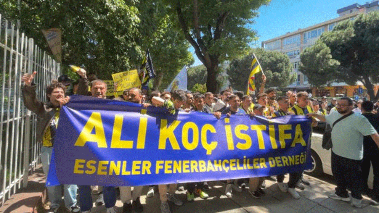 Fenerbahçelilerden 'Ali Koç istifa' yürüyüşü