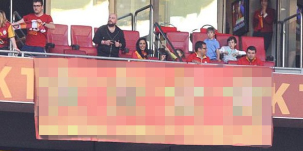 Fenerbahçelileri kızdıracak pankart