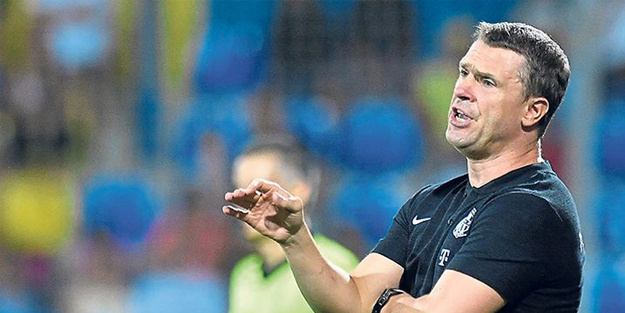 Fenerbahçelilerin beklediği Rebrov'dan bomba karar