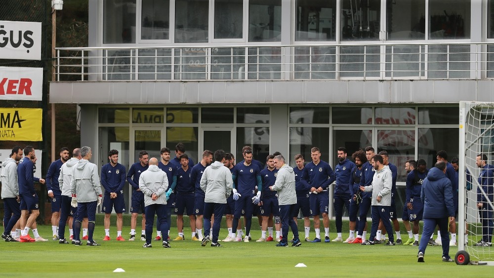 Fenerbahçe’nin Akhisarspor mesaisi sürüyor 