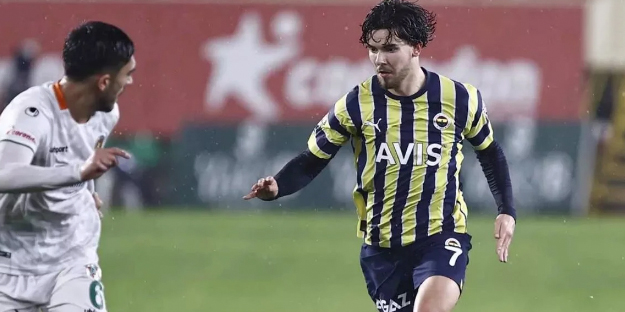 Fenerbahçe'nin dinamosu markaj altında! Ocak'ta yolcu gibi...