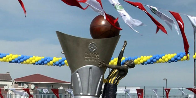 Fenerbahçe'nin Euroleague anıtı açıldı