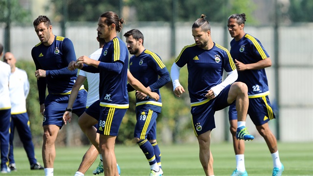 Fenerbahçe'nin Galatasaray kadrosunda 6 sürpriz isim yer aldı