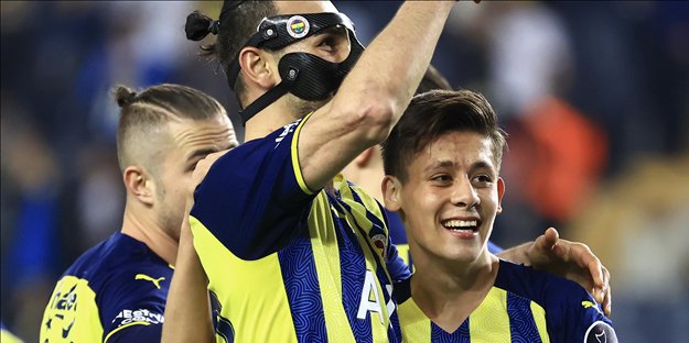 Fenerbahçe'nin genç yeteneğinin sözleşme detayı ortaya çıktı!
