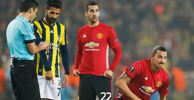 Fenerbahçe'nin Manchester zaferi dış medyada böyle yankı buldu!