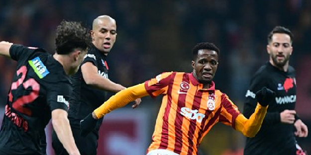 Fenerbahçe'nin rakibinden sürpriz duyuru geldi: İsmini verdi ve resmen açıkladı!