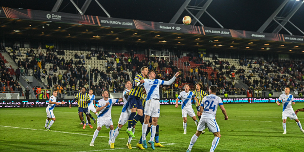 Fenerbahçe'nin rakiplerinde kimler yok ki...