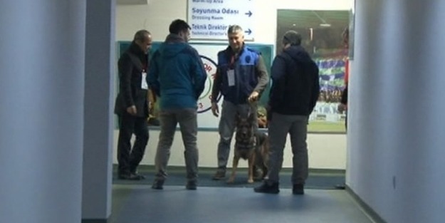 Fenerbahçe'nin soyunma odasında bomba alarmı!