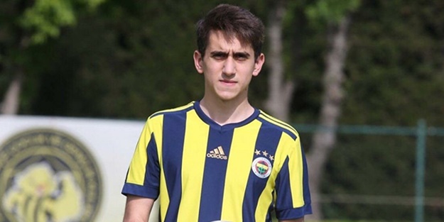 Fenerbahçe'nin sözleşme imzaladığı isim top toplayıcı oldu