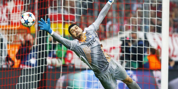 Fenerbahçe'nin yeni kalecisi 6 yemişti!