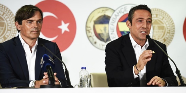 Fenerbahçe'ye imza atan Cocu'dan ilk açıklama