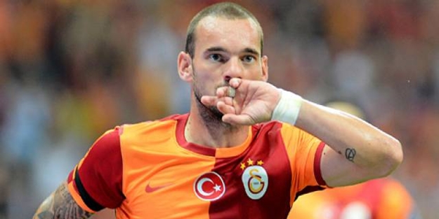 Fenerbahçe'ye olay Sneijder'li gönderme!