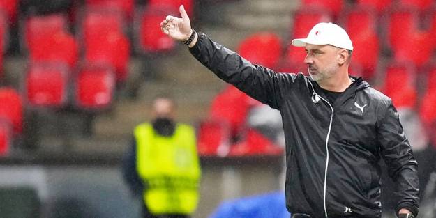 Fenerbahçe'ye, Slavia Prag'tan müjdeli haber