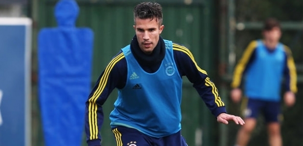 Fenerbahçe’de Persie müjdesi!