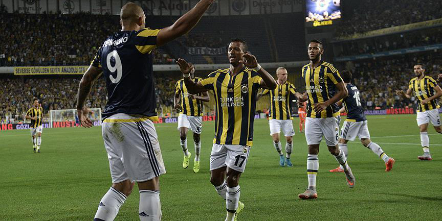 Fener'e Danimarkalı hakem