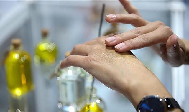 Fenomenlerden kozmetik ürünü alanlar dikkat! Merdiven altı olduğunu bu şekilde anlayabilirsiniz