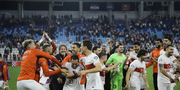 Ferdi Kadıoğlu ve İsmail Yüksek bombası! Napoli transfer edecekken ters köşe