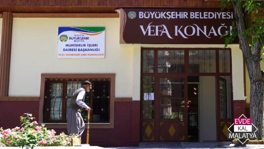 Ferdi Tayfurlu klip ile evde kal mesajı 