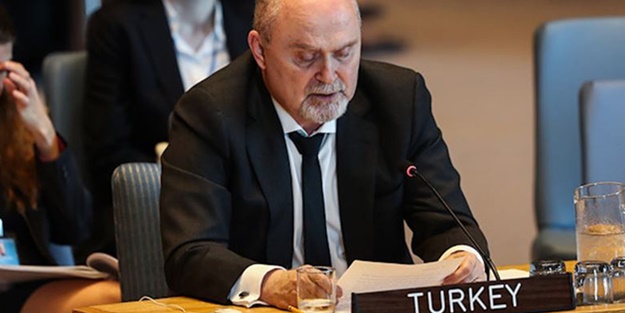 Feridun Sinirlioğlu, Türkiye aleyhinde konuşan Suriyeli temsilciye haddini bildirdi