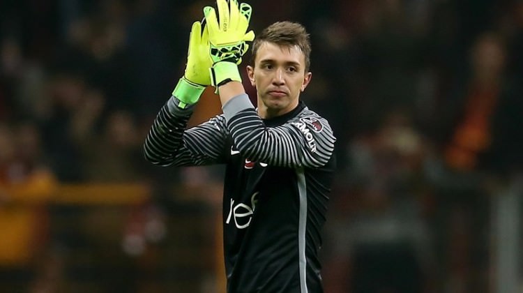 Fernando Muslera'nın arkasına bir transfer!